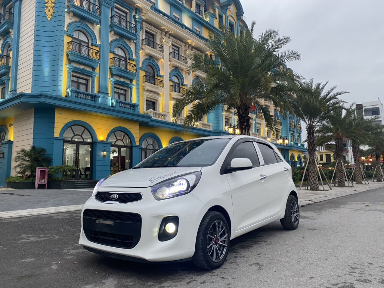 Gi&aacute; xe Kia Morning ni&ecirc;m yết v&agrave; lăn b&aacute;nh th&aacute;ng 2/2023, rẻ nhất 389 triệu đồng - 1